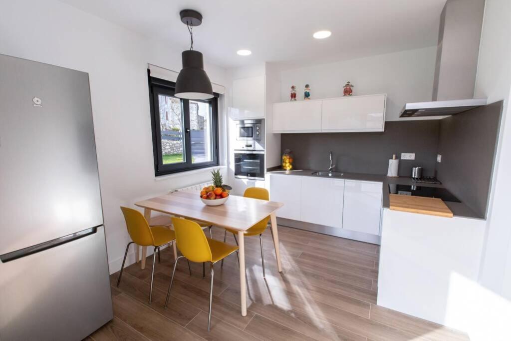 לאנס La Llosina Vivienda Vacacional Alquiler Integro מראה חיצוני תמונה