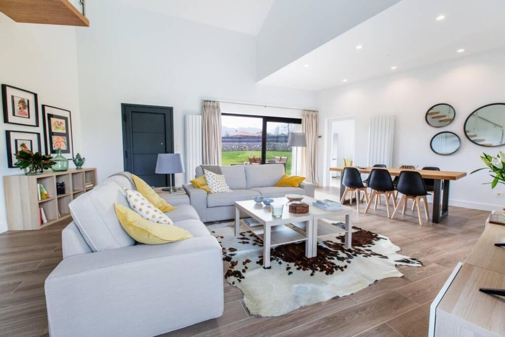 לאנס La Llosina Vivienda Vacacional Alquiler Integro מראה חיצוני תמונה
